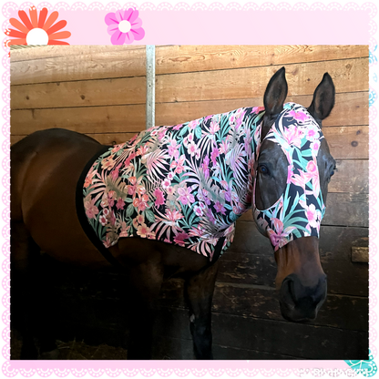 SMALL PONY SLINKY/SMALL-SIZED MEDIUM PONY. FREE CHARM
