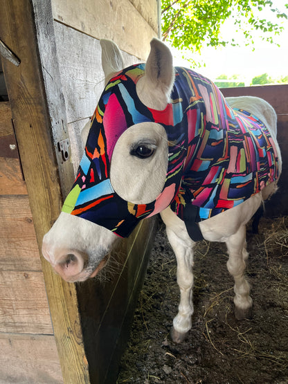 LARGE PONY/SMALL HORSE SLINKY. FREE CHARM