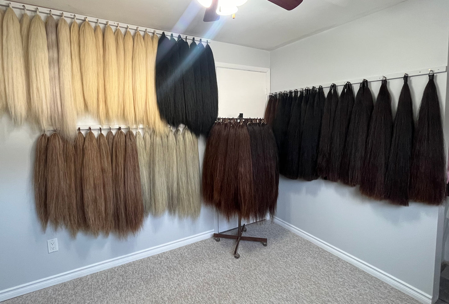 KNOB TOP Fake Tails 1 Pound. Real Horse Hair. Free Cover Bag, Pom Pom, Free Bridle Charm, Loop Charm. $180