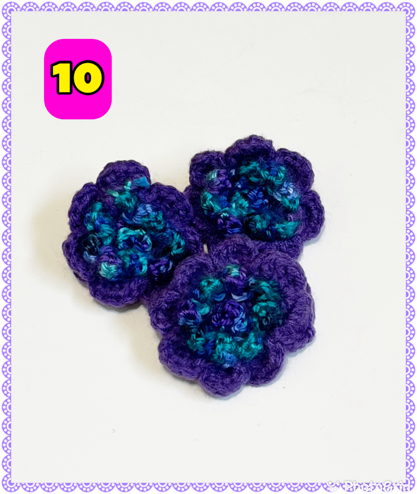 POM POMS & FLOWERS