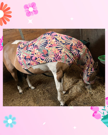 LARGE PONY/SMALL HORSE SLINKY. FREE CHARM