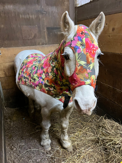 SMALL PONY SLINKY/SMALL-SIZED MEDIUM PONY. FREE CHARM