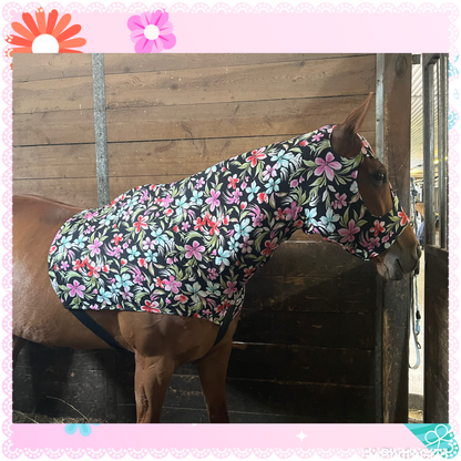 LARGE PONY/SMALL HORSE SLINKY. FREE CHARM