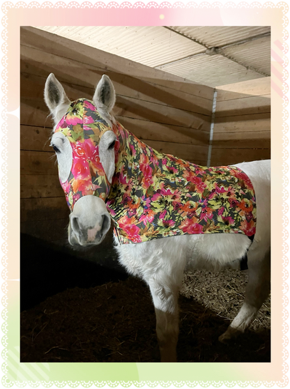 HORSE SIZE SLINKY. FREE CHARM