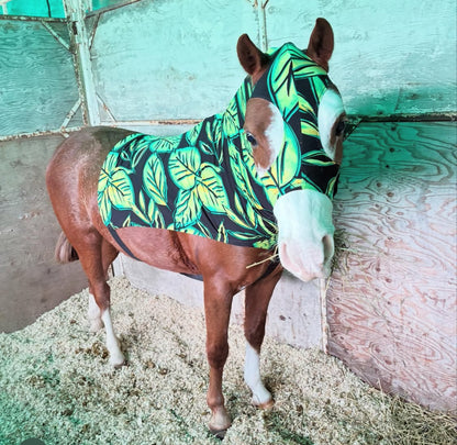 LARGE PONY/SMALL HORSE SLINKY. FREE CHARM