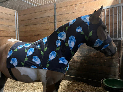 LARGE PONY/SMALL HORSE SLINKY. FREE CHARM