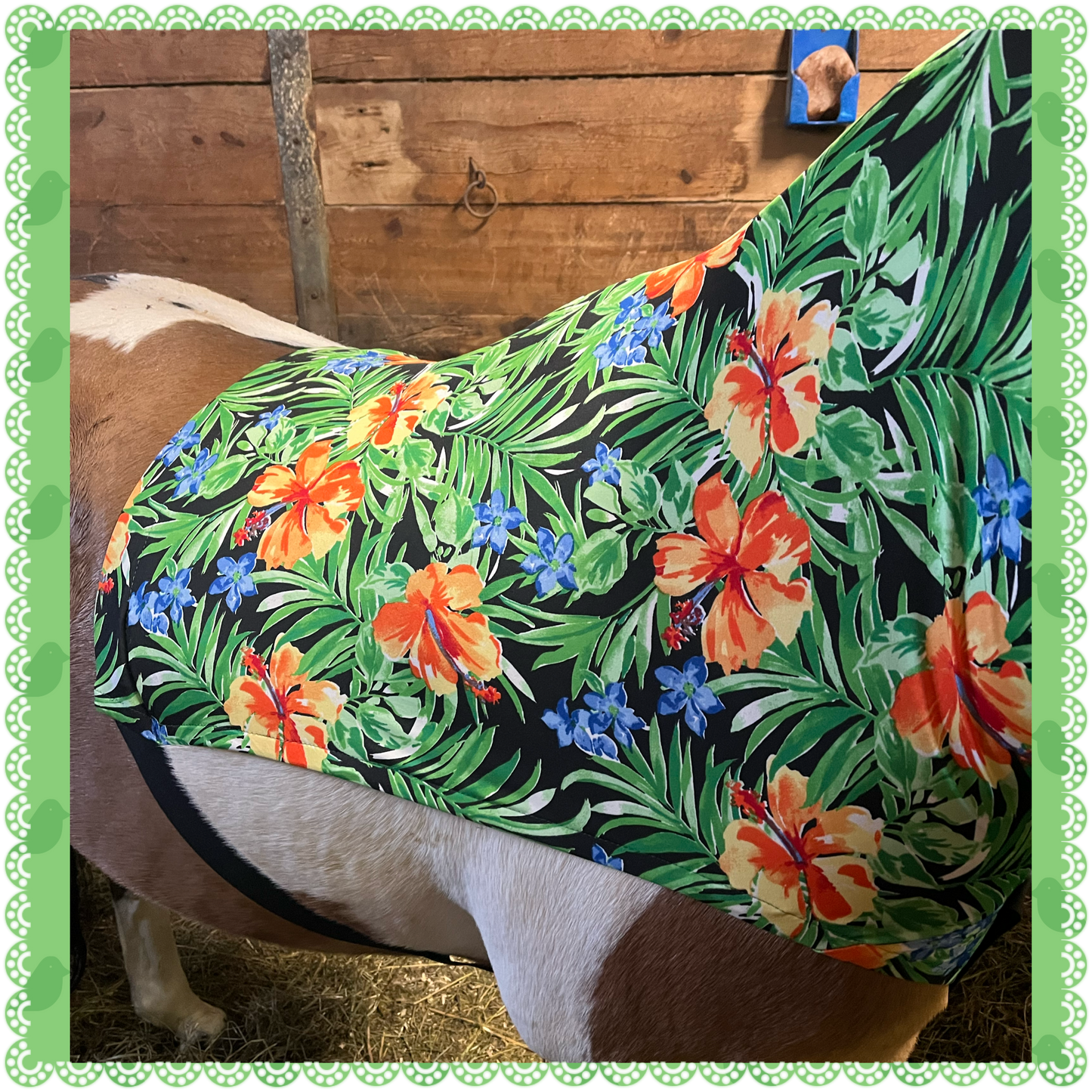 LARGE PONY/SMALL HORSE SLINKY. FREE CHARM