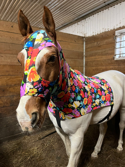 SMALL PONY SLINKY/SMALL-SIZED MEDIUM PONY. FREE CHARM