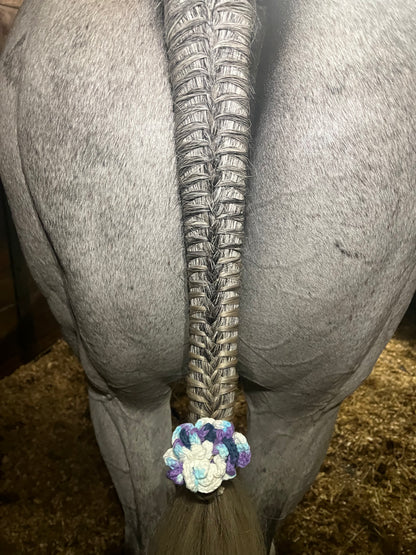 POM POMS & FLOWERS