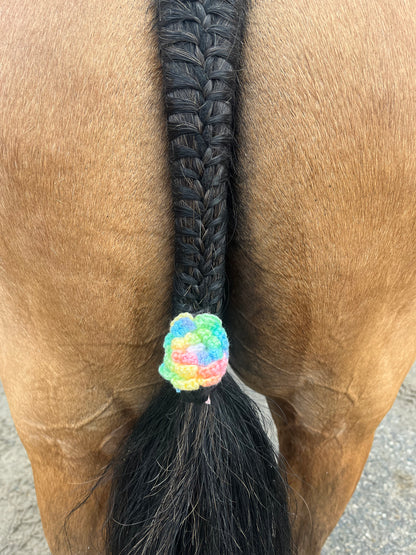 POM POMS & FLOWERS