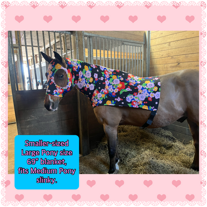 LARGE PONY/SMALL HORSE SLINKY. FREE CHARM