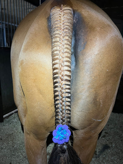 POM POMS & FLOWERS